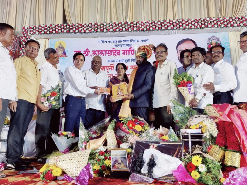 IMG 20250630 WA0019 Govind Nandede ; इंग्रजीचे आव्हान ;वेळीच उपाय करावा अन्यथा मराठी शाळा बंद पडतील. पूर्व शिक्षण संचालक डॉ गोविंद नांदेडे