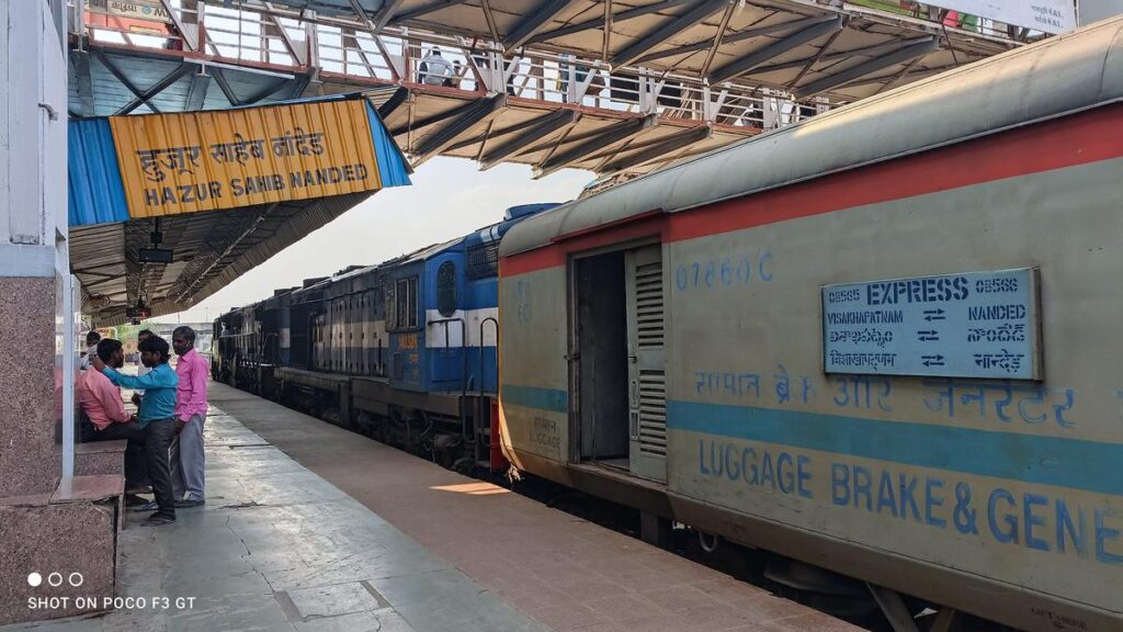 img202110141412054585950 New Weekly Express : फिरोजपूर - हजूर साहिब नांदेड नवीन साप्ताहिक एक्सप्रेस - मराठवाड्यासाठी पंतप्रधान मोदींची भेट - खा. डॉ. अजीत गोपछडे