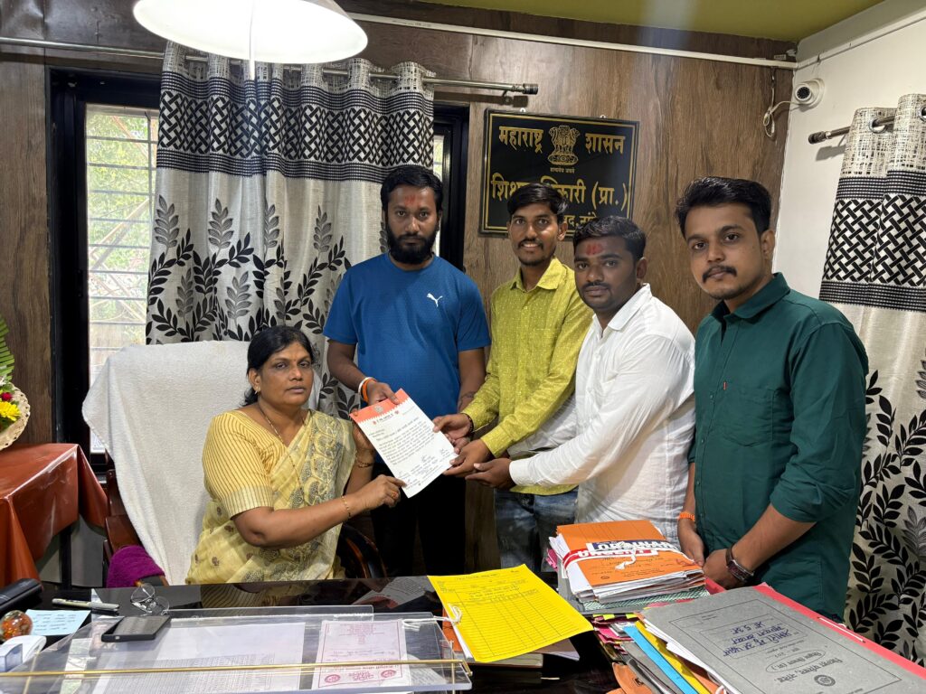 IMG 20250702 WA0028 MNS Vidyarthi Sena : नांदेड जिल्ह्यातील शाळेचे फलक बोर्ड मराठीमध्ये करा - मनसे विद्यार्थी सेना