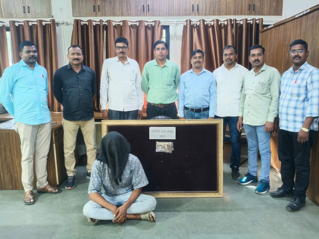 IMG 20250710 WA0001 Crime ; आरोपीतांकडुन 01 गावठी पिस्टल, 02 जिवंत काडतुस 03 मोटार सायकल जप्त: स्थानिक गुन्हे शाखाची कार्यवाही