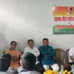 IMG 20250813 WA0027 Rashtra Mata Vidyalaya ; विद्यार्थ्यांनी विज्ञाननिष्ठ व्हावे : प्रा. रविचंद्र हडसनकर राष्ट्रमाता विद्यालयात बहरला संवाद कोवळ्या मनांशी