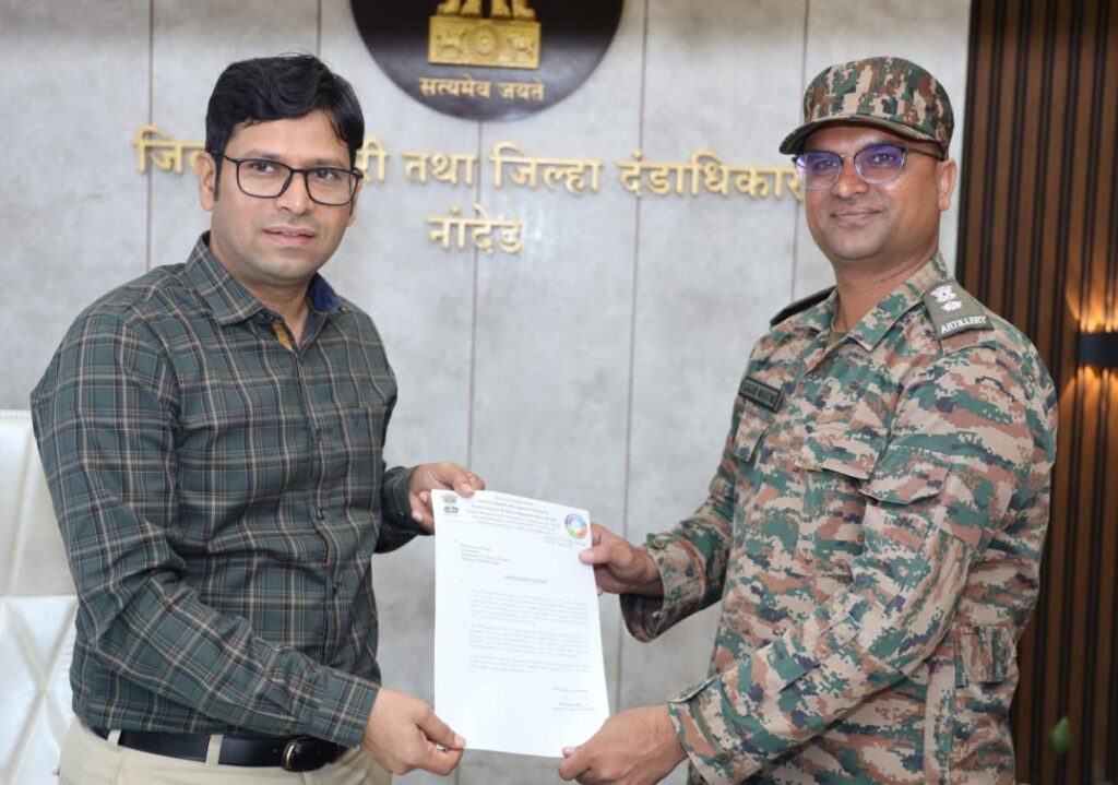 Nanded ; नांदेडच्या नैसर्गिक आपत्तीत सैन्य दलाची मदत ; जिल्हाधिकाऱ्यांनी मानले आभार