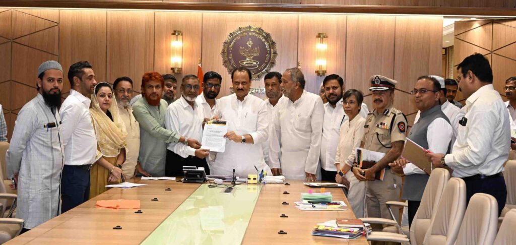 कुरेशी समाजाच्या विविध प्रश्नांसंदर्भात बैठक 1 Deputy Chief Minister Ajit Pawar : कुरेशी समाजाच्या व्यापाऱ्यांसह शेतकऱ्यांवर अन्याय होऊ देणार नाही - उपमुख्यमंत्री अजित पवार