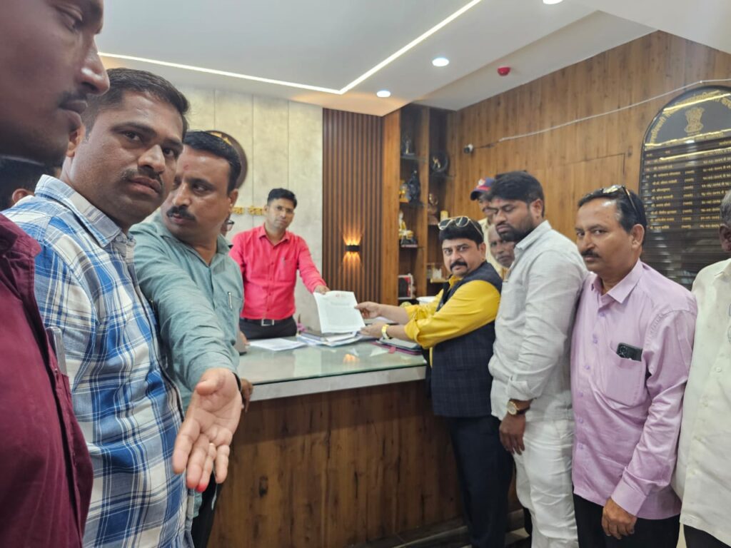 Vanchit : ओबीसी नेत्यांवर जीवघेणे हल्ले – वंचित बहुजन आघाडीचा इशारा हल्ले थांबवा, नाहीतर रस्त्यावर उतरणार!