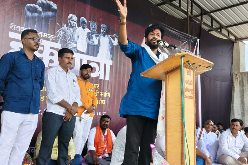 Bachubhau Kadu warns : शेतकऱ्यांना हक्काचा भाव व कर्जमाफी न दिल्यास नागपूर येथे भव्य आंदोलन – बच्चुभाऊ कडूंचा इशारा