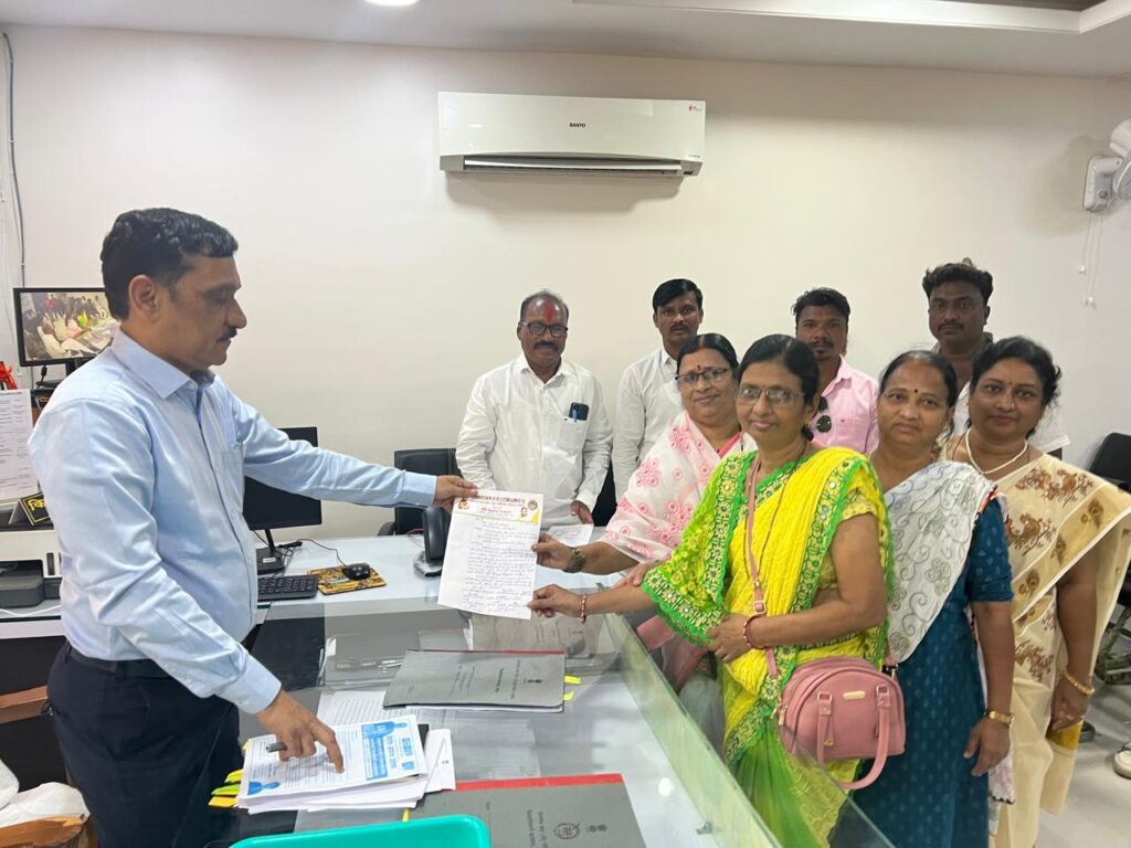 get arrested : सरन्यायाधीश यांचेवरील हल्लेखोरास अटक करा महिला समता परिषदेची मागणी