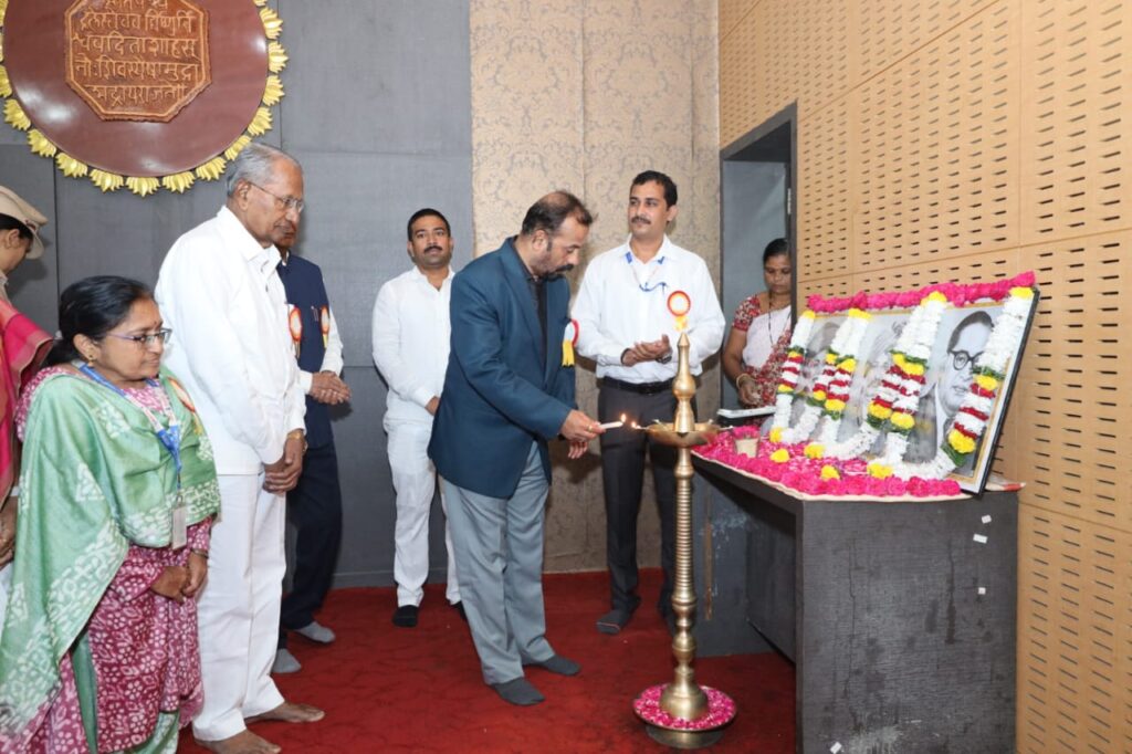 Sharad Deshpande : ज्येष्ठांचा सन्मान हीच खरी परंपरा : शरद देशपांडे