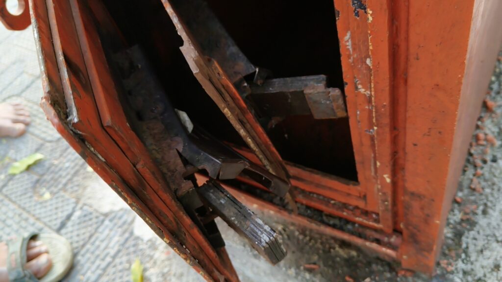 IMG20260206074205 Himaytnagar Thift News : हिमायतनगरातील इच्छापूर्ती वरद विनायक मंदिरात मध्यरात्री चोरांचा धुमाकूळ