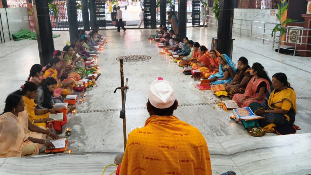 IMG20260213070924 01 Mahashivratri 2026 : श्री परमेश्वर मंदिरात महाशिवरात्री यात्रा महोत्सव 2026 ला अभिषेक महापुजेणे भक्तिमय वातावरणात प्रारंभ