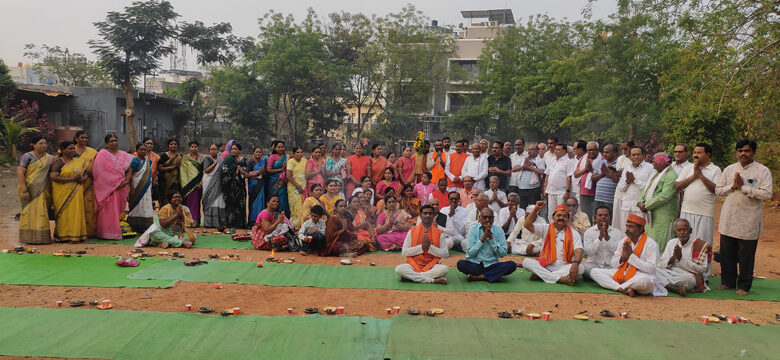 1774008529144 111 Kundi Sankalp Yagya : गुढीपाडव्याच्या निमित्ताने पतंजलीतर्फे 111 कुंडी संकल्प यज्ञ संपन्न