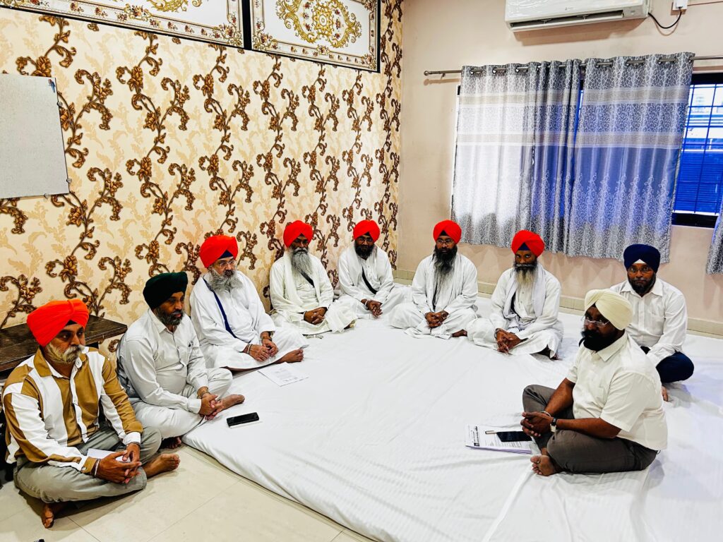IMG 20260316 WA0058 Gurudwara Board Meeting : अत्तापुर (हैदराबाद) येथील गुरुद्वारा सिख छावणीच्या जमिनीच्या वादावर तोडगा काढण्यासाठी गुरुद्वारा बोर्ड सक्रिय