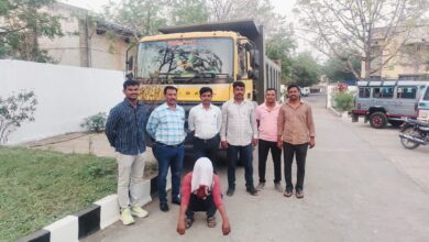 IMG 20260324 WA0020 LCB's crackdown : एलसीबीची धडक कारवाई : अवैध वाळू उपशावर मोठा घाव; ४९.५० लाखांचा मुद्देमाल जप्त