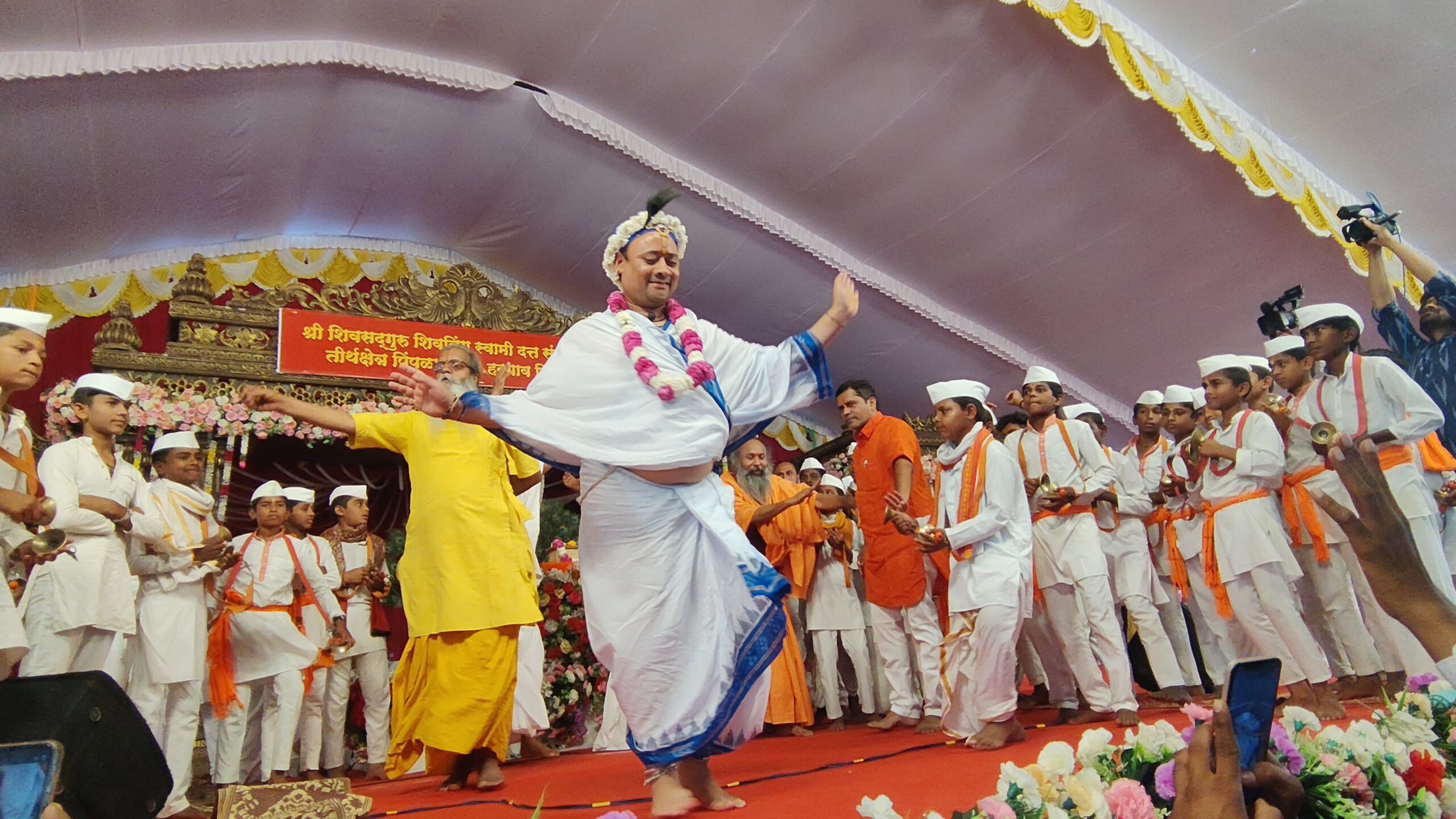 IMG 20260324 WA0049 scaled Hindu - Sikh Unity : हिंदू-शीख एकात्मतेचा संदेश; ‘राम’ हेच सर्वांचे अधिष्ठान — राधाकृष्ण जी महाराज