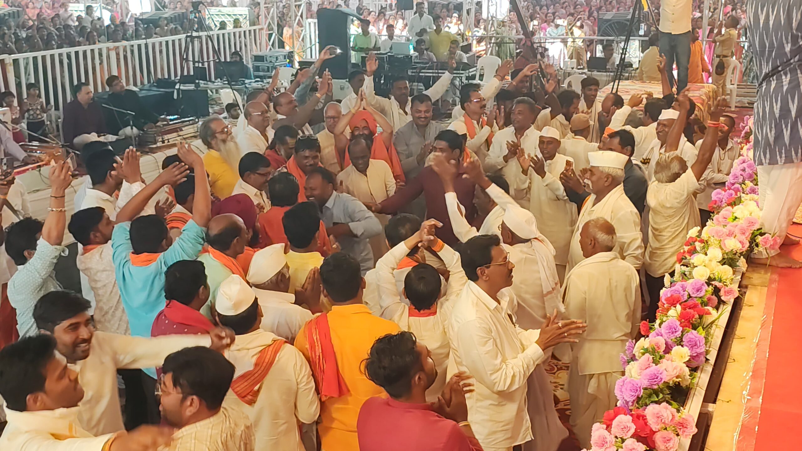 IMG 20260324 WA0054 scaled Hindu - Sikh Unity : हिंदू-शीख एकात्मतेचा संदेश; ‘राम’ हेच सर्वांचे अधिष्ठान — राधाकृष्ण जी महाराज