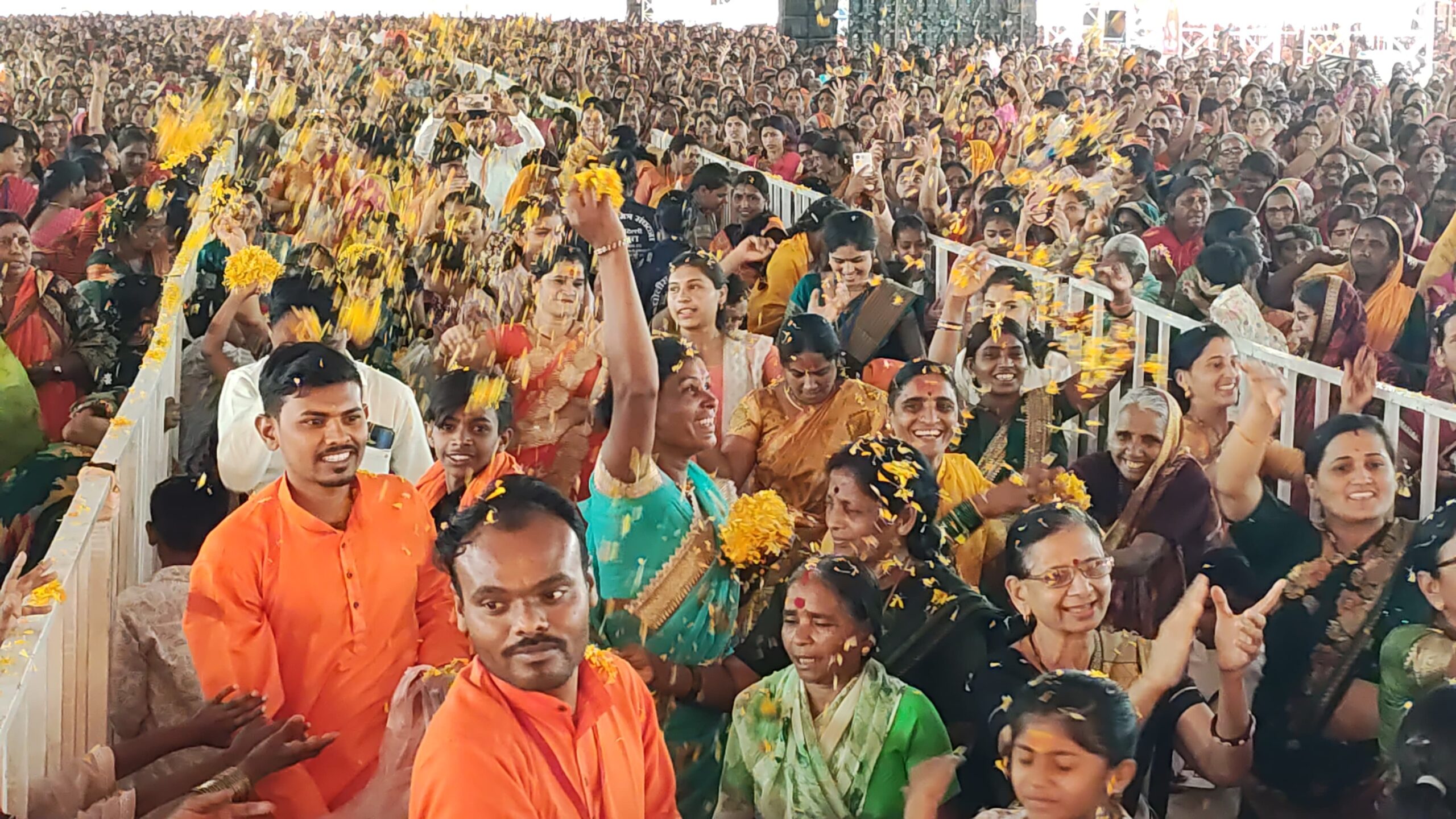 IMG 20260326 WA0076 scaled Sriram katha : “गुरु हा CCTV सारखा असावा; शिष्याच्या जीवनावर सतत लक्ष असावे” — राधाकृष्ण महाराज