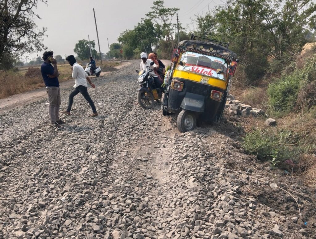 IMG 20260315 205844 Tembhi Road Construction : हिमायतनगरच्या अमराई पार्डी पॉईंट पासून ते –टेंभी मार्गावरील रस्त्याच्या कामामुळे नागरिक हैराण