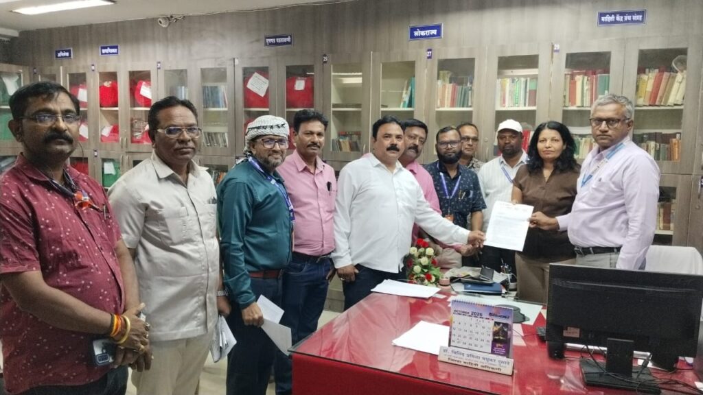 IMG 20260405 WA0001 राज्यातील सर्व वृत्तपत्रांना 150 टक्के दरवाढ द्यावी व पत्रकारावरील अन्याय थांबवावे - व्हॉईस ऑफ मीडिया