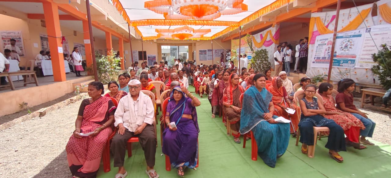 arogy 1 World Health Day : जागतिक आरोग्य दिनानिमित्त गोपाळचावडी येथे सर्व रोग निदान-उपचार शिबिर संपन्न