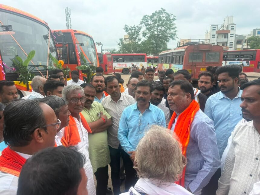 IMG 20260718 WA0055 Rajmata Jijau Buses : हदगाव आगाराच्या ताफ्यात चार ‘राजमाता जिजाऊ’ बसगाड्यांची भर