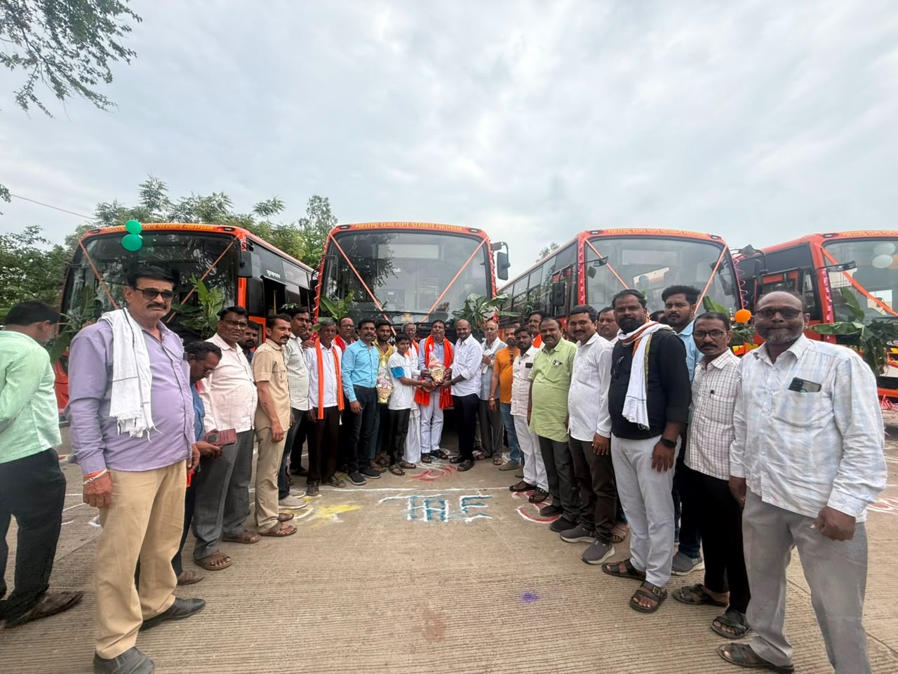 Rajmata Jijau Buses : हदगाव आगाराच्या ताफ्यात चार ‘राजमाता जिजाऊ’ बसगाड्यांची भर 2 IMG 20260718 WA0056 Rajmata Jijau Buses : हदगाव आगाराच्या ताफ्यात चार ‘राजमाता जिजाऊ’ बसगाड्यांची भर