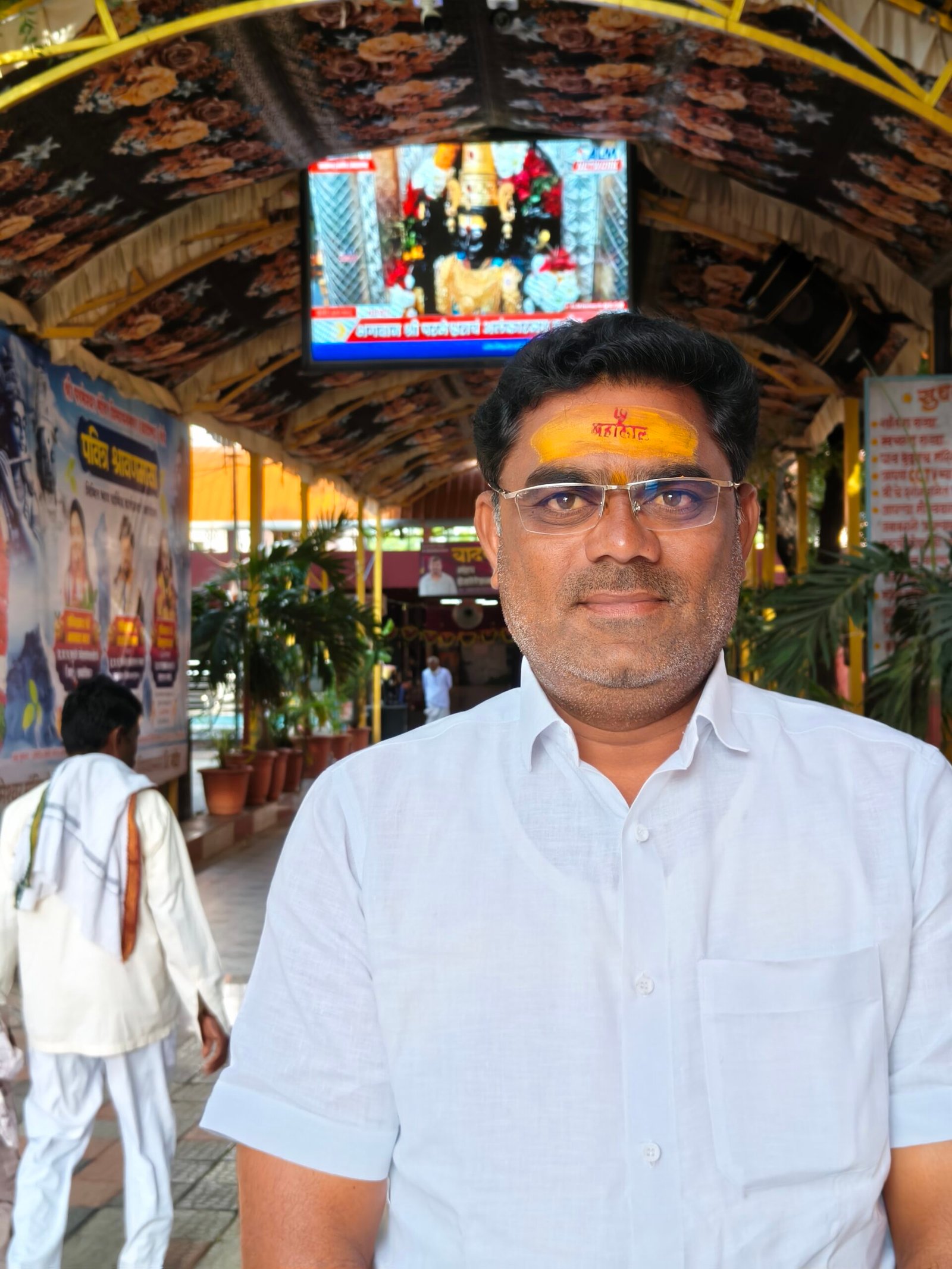 वाढदिवसाचा खर्च टाळून वरद विनायक मंदिराची रंगरंगोटी; वरुणराजाच्या कृपेसाठी ज्ञानेश्वर शिंदेंची प्रार्थना 1 IMG20260817074252 scaled वाढदिवसाचा खर्च टाळून वरद विनायक मंदिराची रंगरंगोटी; वरुणराजाच्या कृपेसाठी ज्ञानेश्वर शिंदेंची प्रार्थना