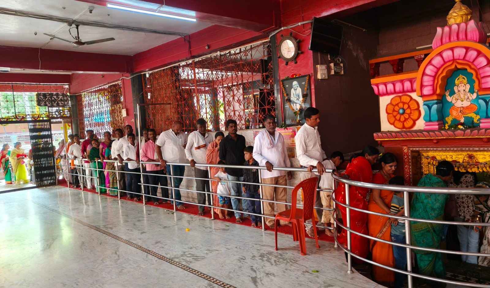 IMG 20260817 195228 scaled Shri Parmeshwar Temple : पहिला श्रावण सोमवार व नागपंचमीला श्री परमेश्वर मंदिरात भाविकांची तोबा गर्दी