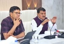 Adv. Nilesh Helonde Patil : आत्महत्याग्रस्त शेतकऱ्यांच्या कुटुंबियांना शासकीय योजनांचा लाभ द्या : ॲड. निलेश हेलोंडे पाटील