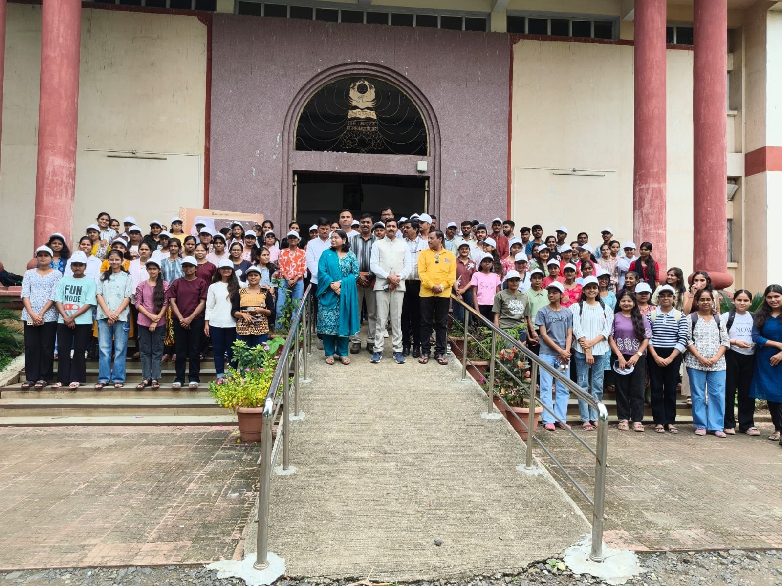 Drug-Free Youth : 'नशामुक्त युवा – विकसित भारत' संकल्प अभियानाला उत्स्फूर्त प्रतिसाद; २०० हून अधिक विद्यार्थ्यांचा सहभाग 1 nasha 2 Drug-Free Youth : 'नशामुक्त युवा – विकसित भारत' संकल्प अभियानाला उत्स्फूर्त प्रतिसाद; २०० हून अधिक विद्यार्थ्यांचा सहभाग