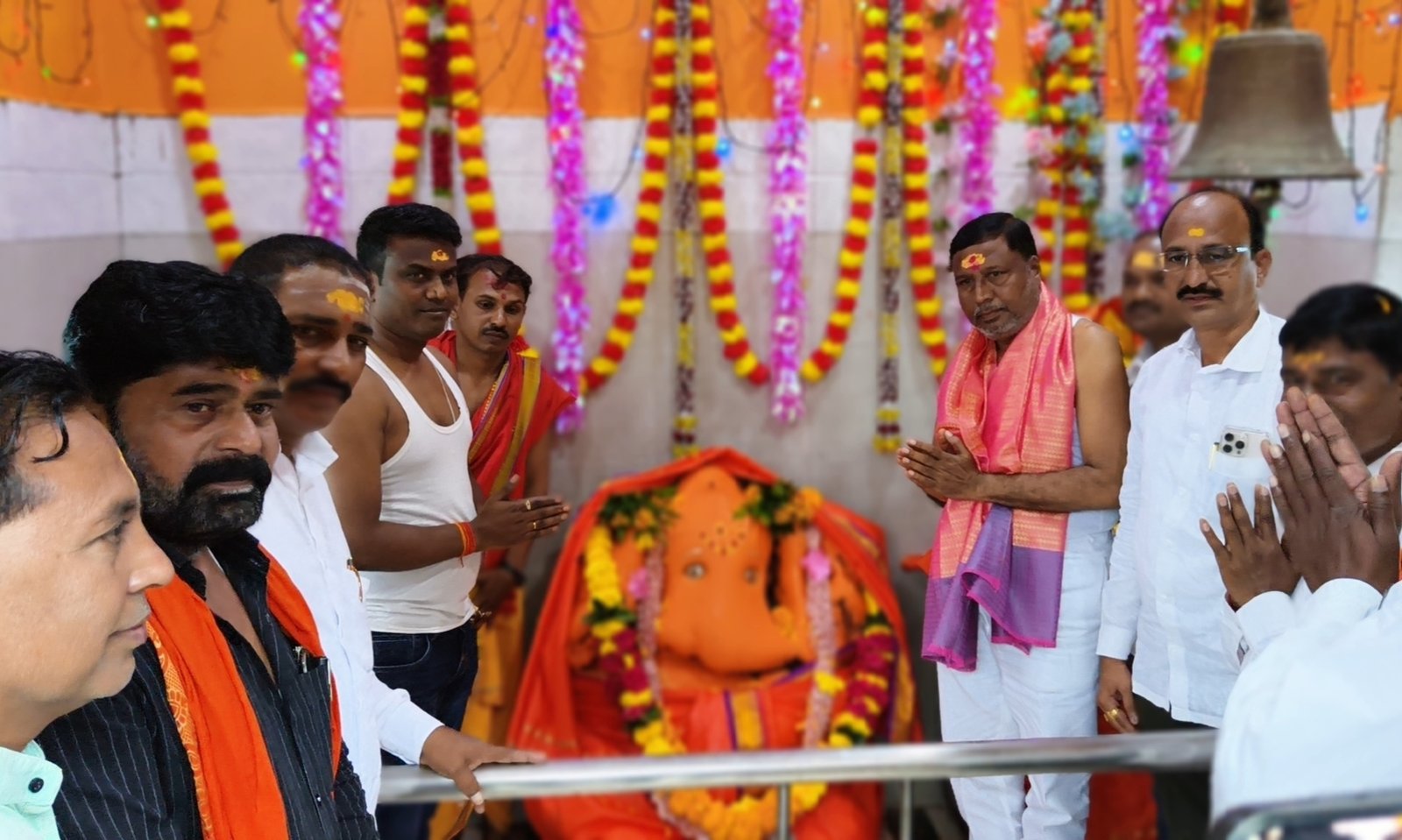 IMG 20260915 090834 हिमायतनगर (वाढोणा) येथील इच्छापूर्ती वरद विनायकाच्या चरणी आमदार बाबुराव कदम कोहळीकर नतमस्तक
