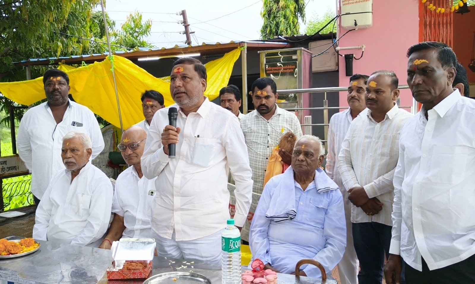 IMG 20260915 091006 हिमायतनगर (वाढोणा) येथील इच्छापूर्ती वरद विनायकाच्या चरणी आमदार बाबुराव कदम कोहळीकर नतमस्तक